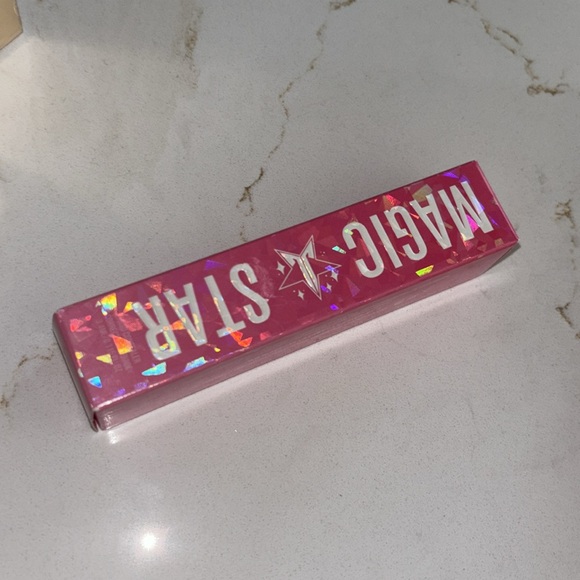 jeffreestar magic star yellow concealer - Picture 5 of 5